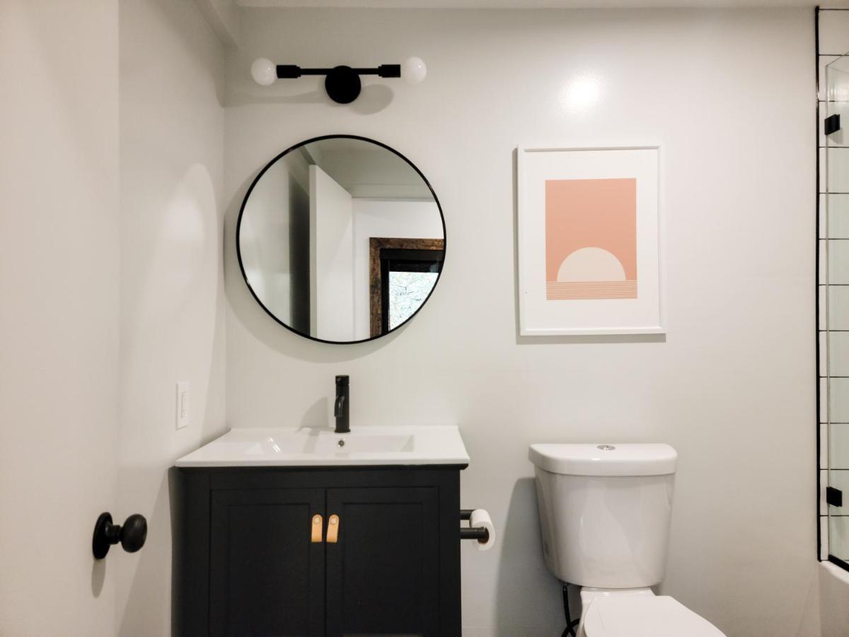 Black Pearl Unit 2 - Lake Placid, Mirror Lake Екстериор снимка
